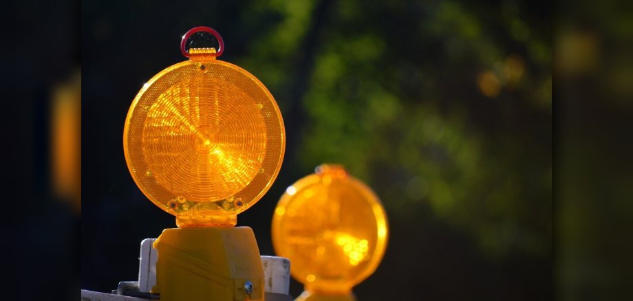 Straßensperre in Borgholzhausen Straßensperre mit Baken